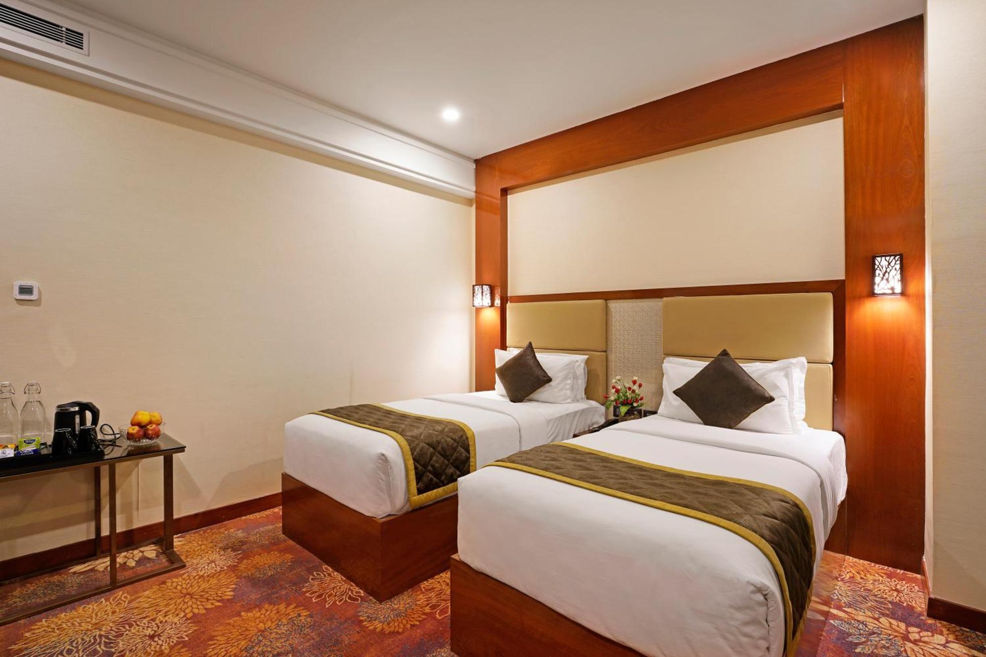 Kingston Hotel Bangalore Buitenkant foto